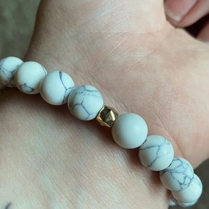 Stretchy stone bracelet
